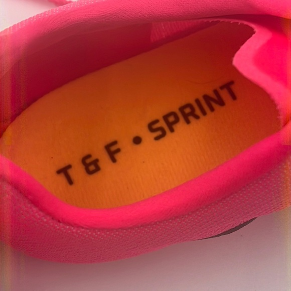 Nike Size 8.5 Women’s JA FLY V4 Neon Hyper Pink DR2741-600 New - Picture 4 of 11